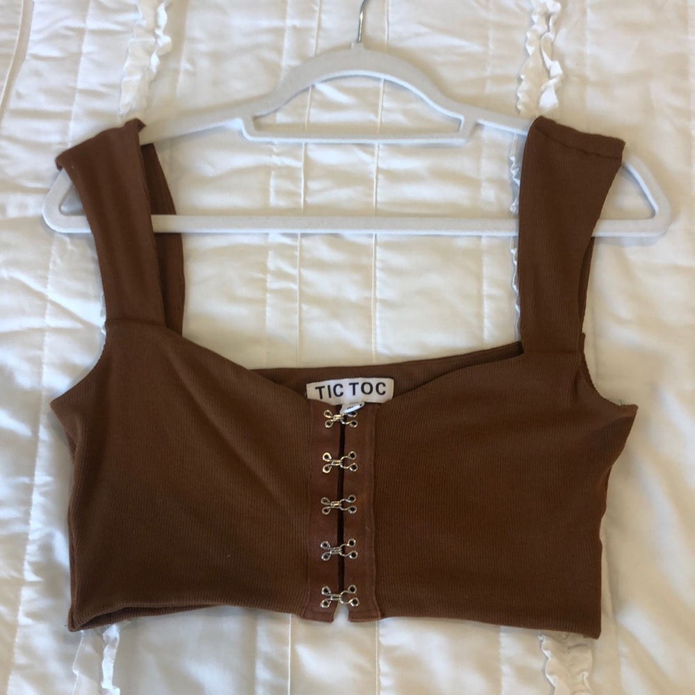 Brown tic toc crop top